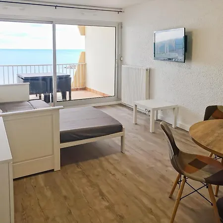 Apartman Avec Terrasse Et Parking A - Fr-1-559-43